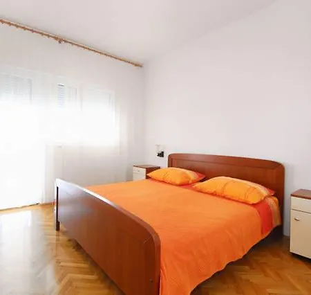 Apartment Rosanda