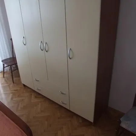 公寓 Rosanda 特罗吉尔