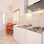 Apartment Rosanda *