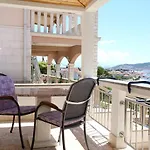 Apartment Rosanda