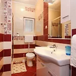 Apartment Rosanda *